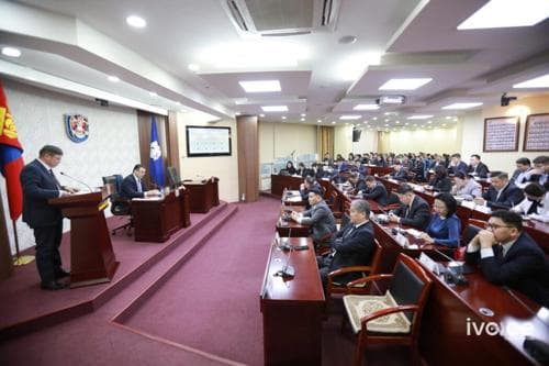 Нийслэлийн нутгийн захиргааны байгууллагууд төсвийн мөнгөөр шинэ жил тэмдэглэхгүй