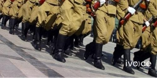 Хугацаат цэргийн албан хаагч амиа хорложээ