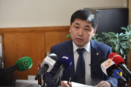 О.Баасанхүү АН-д нарийн бичгийн дарга болсны учир юу вэ?