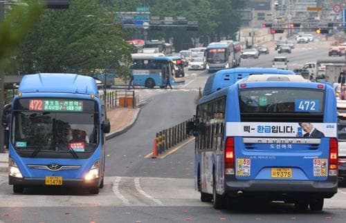 Сөүлийн автобус компаниуд ажил хаялтаа хойшлуулжээ