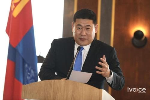 Ерөнхий сайд Л.Оюун-Эрдэнэд хөрөнгө оруулагчид бодлогын алдаа гаргахгүй байхыг зөвлөлөө