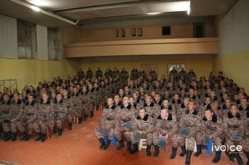 АНГИЙН УДИРДЛАГА ШИНЭ ДАЙЧИДТАЙ УУЛЗАЛТ ХИЙВ