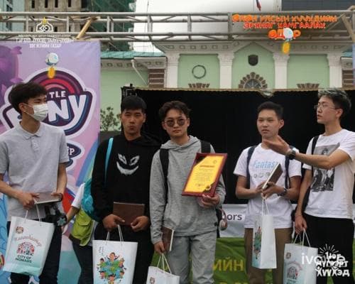 "Бидний эрх хэрхэн зөрчигддөг вэ" дүрс бичлэгийн уралдаан амжилттай зохион байгуулагдлаа