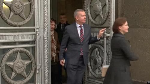 Эстонийн элчин сайдыг Оросоос хөөжээ