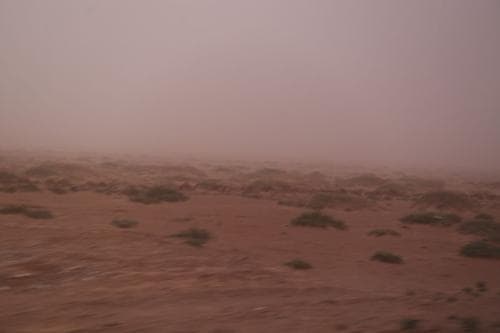 Төвийн аймгуудаар салхи секундэд 24 метр давж, шороон шуурга шуурна