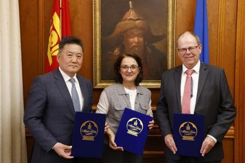 Олон улсын үнэт эдлэлийн компанид алт нийлүүлэх боломж бүрдлээ