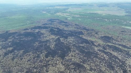 Сэлэнгэ аймгийн Ерөө, Хүдэр суманд гарсан түймрийг унтраахаар ажиллаж байна