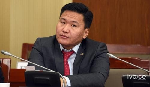 Т.Аюурсайхныг үндэслэлгүй хөрөнгөжсөн гэх үндэслэлээр хилийн хориг тавьжээ