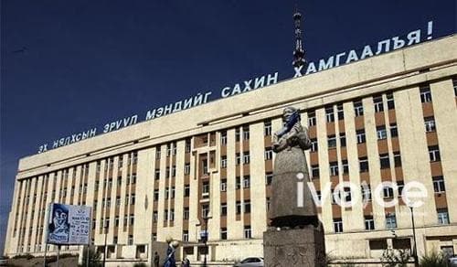 Биеийн тамирын хичээлд масктай орсон хоёр хүүхдийн нэг нь нас баржээ