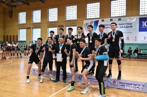 ВОЛЕЙБОЛ: ШУТИС, АШУҮС-ийн баг алтан медаль хүртлээ