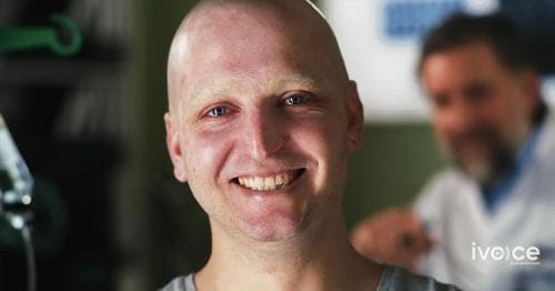 Хорт хавдартай хэмээн буруу оношлогдож 35 жил тэмцсэн эр