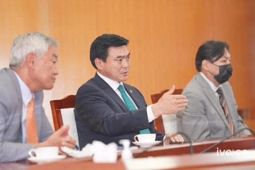 С.Амарсайхан: Автомашины хаягдал баттерейг дахин боловсруулах асуудлыг ШИЙДВЭРЛЭХ шаардлага байна