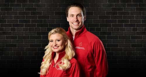 Уран гулгалтын гурван удаагийн аварга Кристен Мур-Тауэр, Майкл Маринаро нар зодог тайллаа