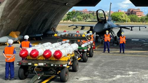 BBC: АНУ Тайваньд зэвсэг худалдах тохиролцоонд хүрж БНХАУ-ыг дургүйцүүлав