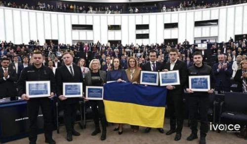 Сахаровын нэрэмжит шагналыг Украины ард түмэнд гардуулах ёслол боллоо